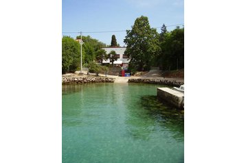 Hrvatska Privát Malinska, Eksterijer